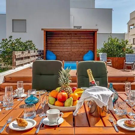 Perle Di Gio * Larnaca