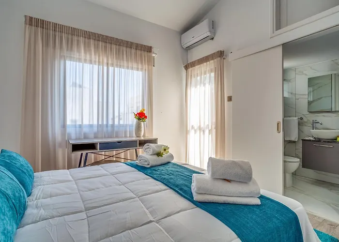 Perle Di Gio * ラルナカ