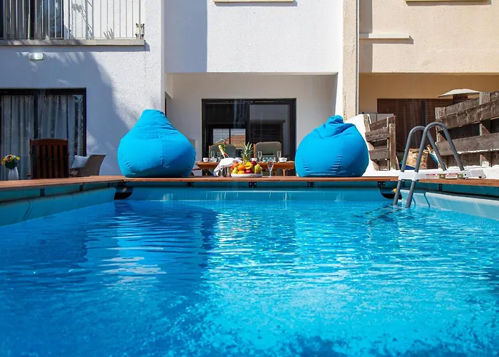 Perle Di Gio * Larnaca