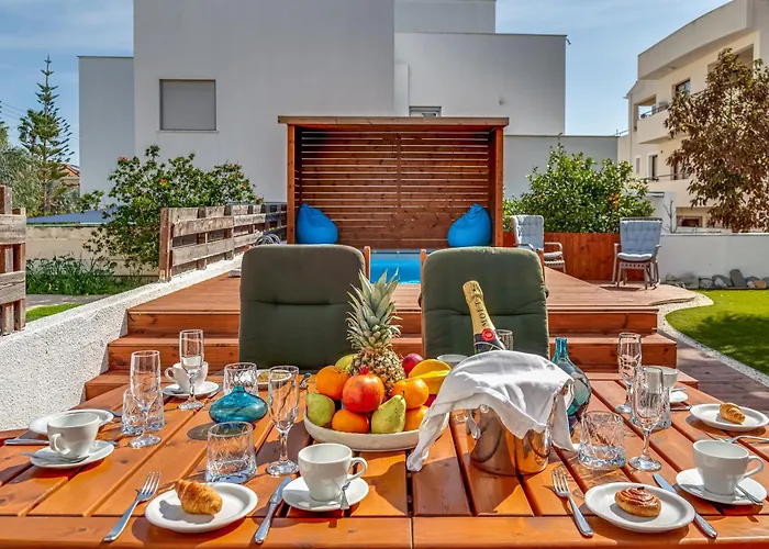 Perle Di Gio * Larnaca